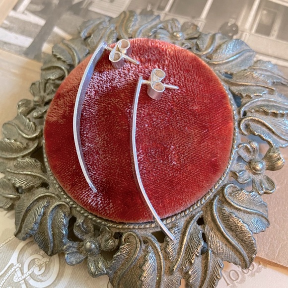 SOLD-Vintage Artisan Made Minimalist Silver Tone Slight Curve Pierced Earrings - Picture 4 of 9